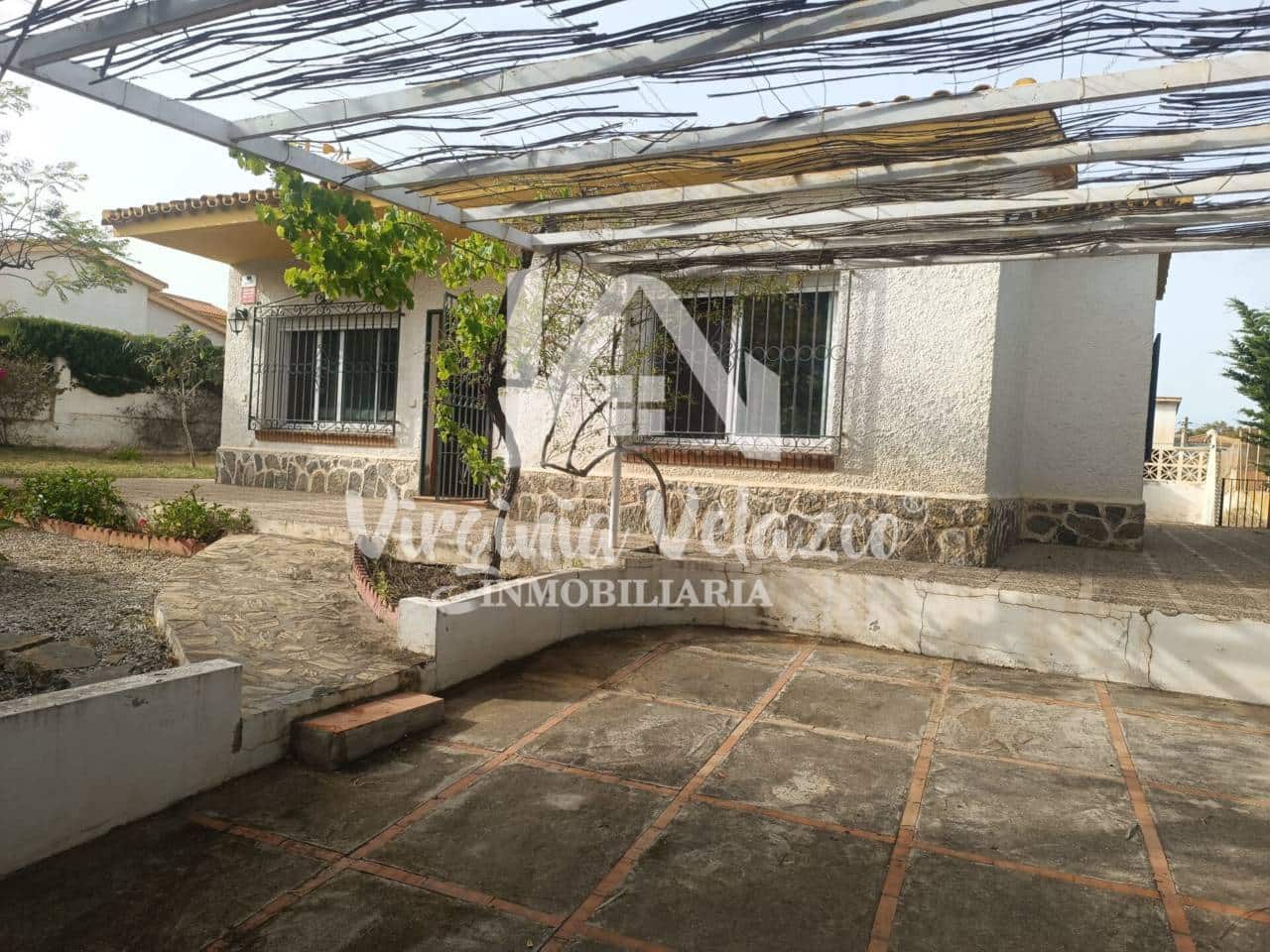 3 soveværelse Villa til leje i Velez-Malaga med garage - € 1.500 (Ref: 9755137)