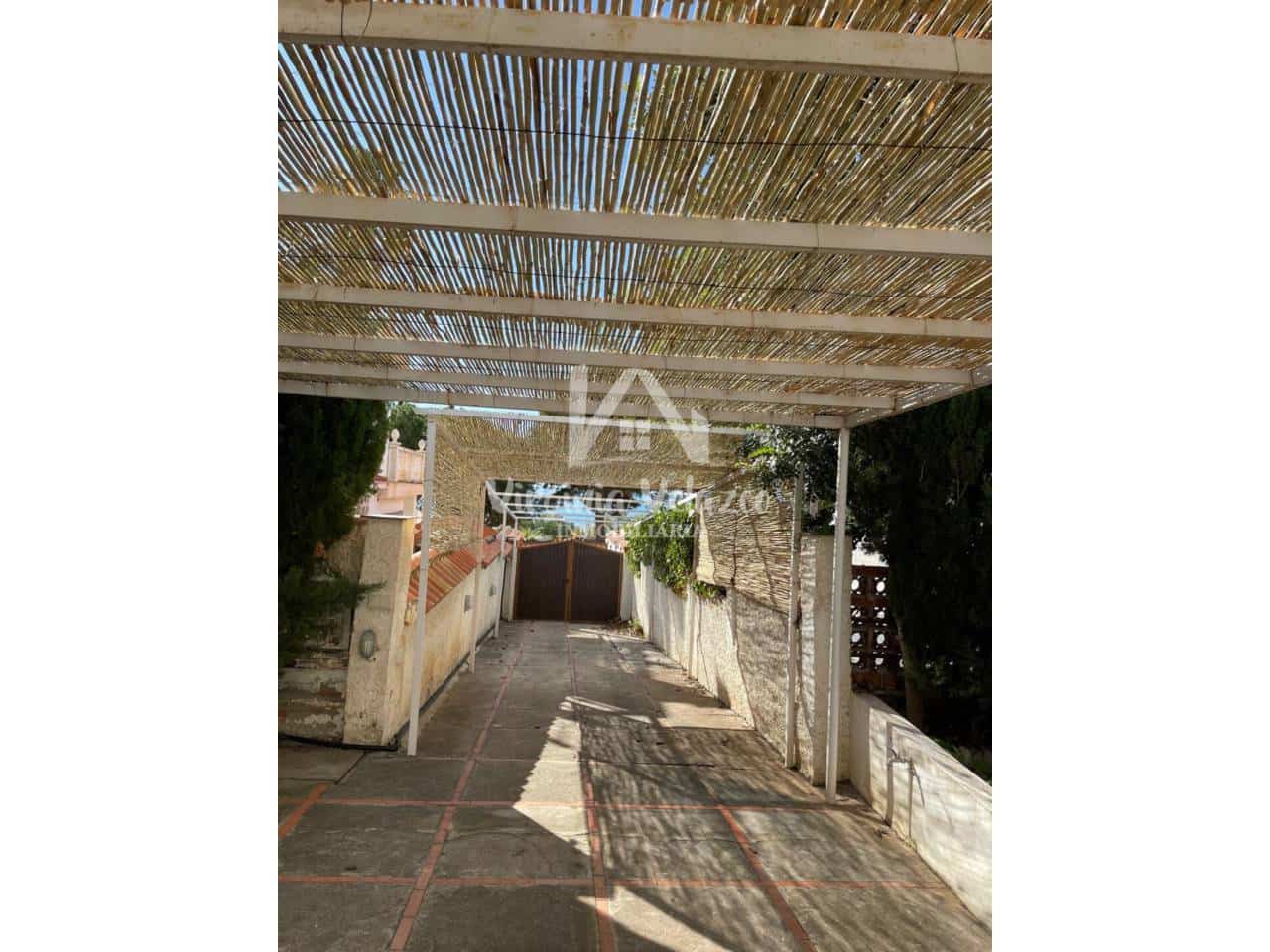 3 soveværelse Villa til leje i Velez-Malaga med garage - € 1.500 (Ref: 9755137)