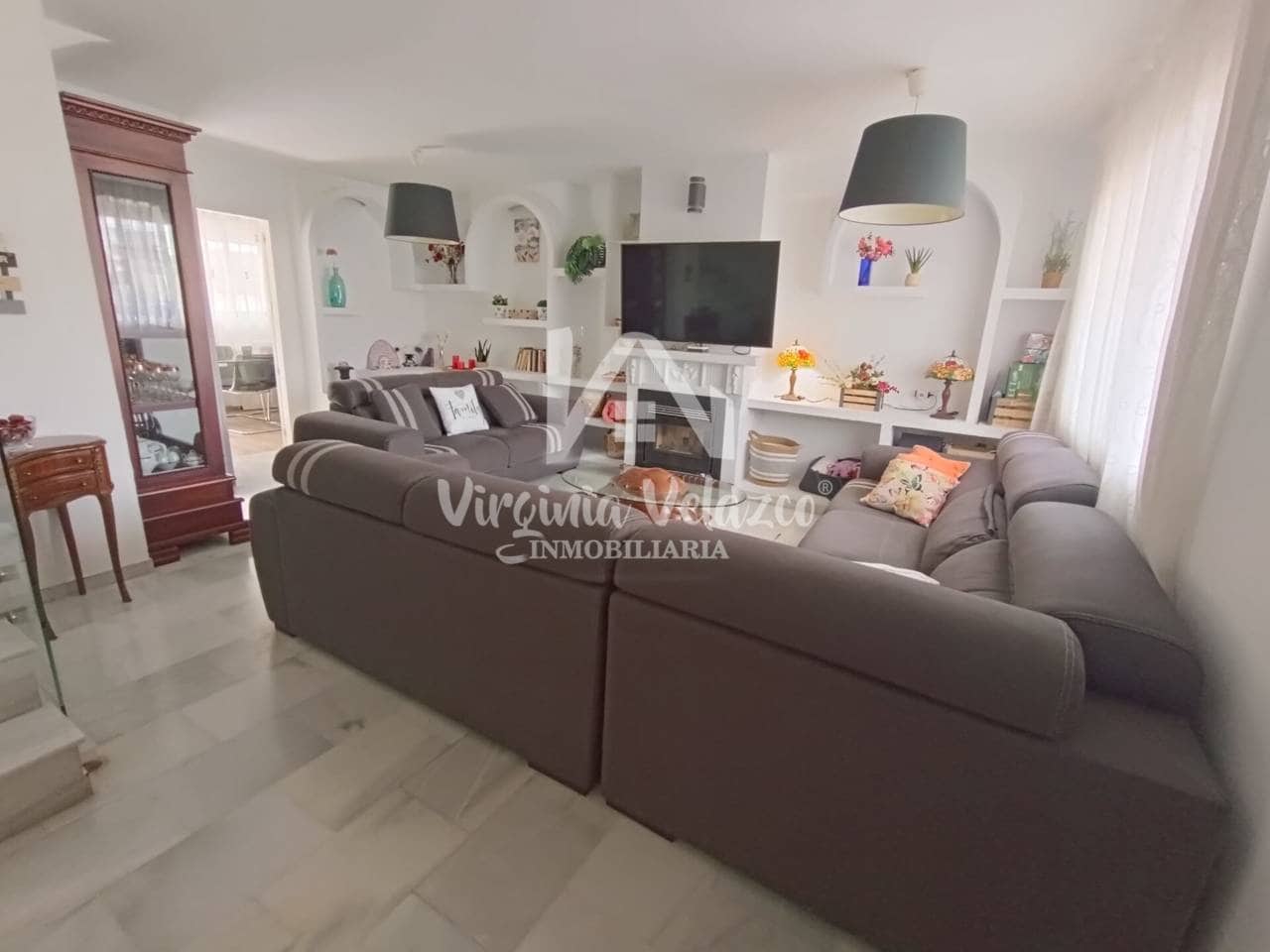 5 bedroom Terraced Villa for sale in Churriana with pool - € 505,500 (Ref: 9765102)