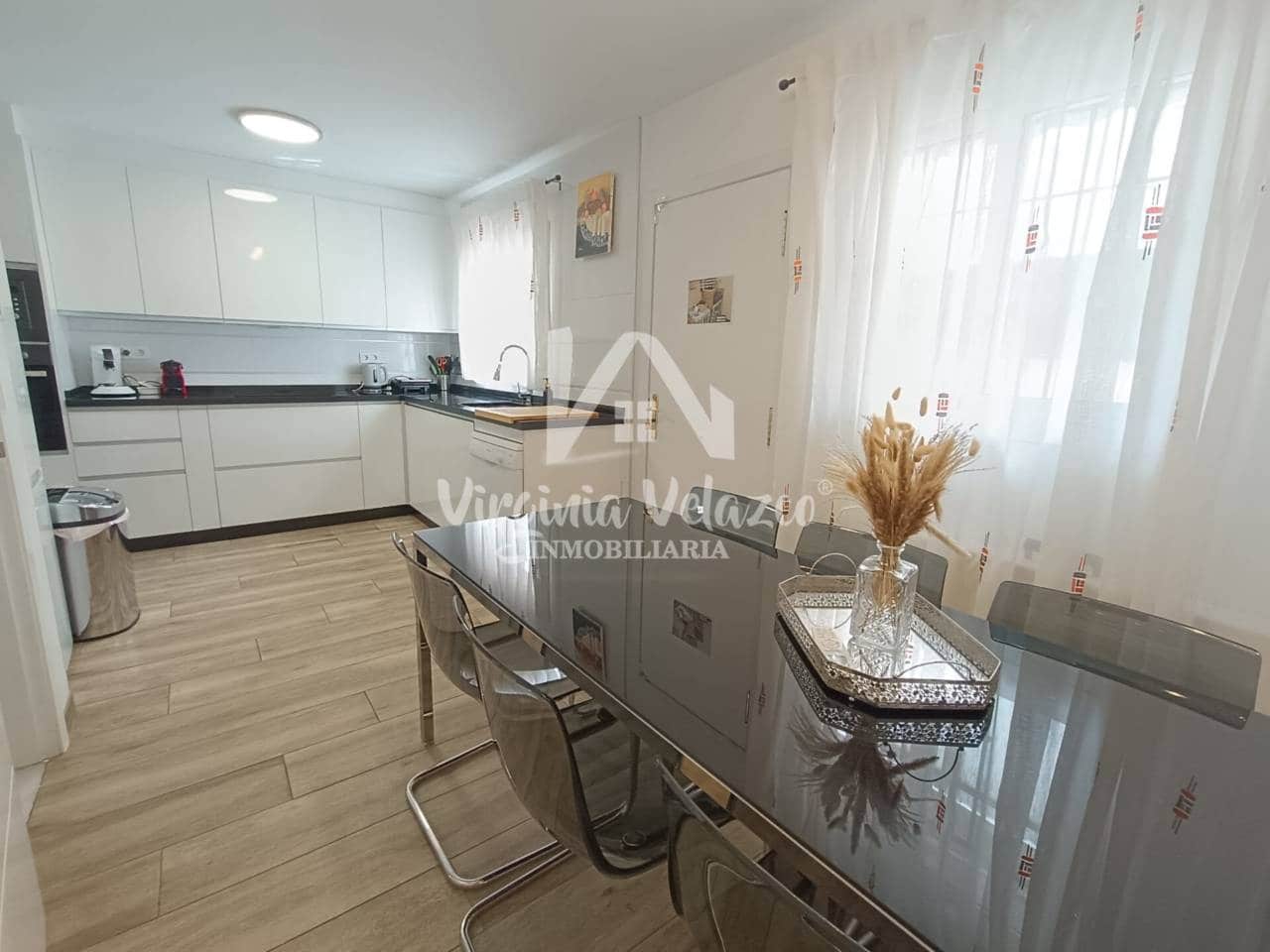 5 bedroom Terraced Villa for sale in Churriana with pool - € 505,500 (Ref: 9765102)