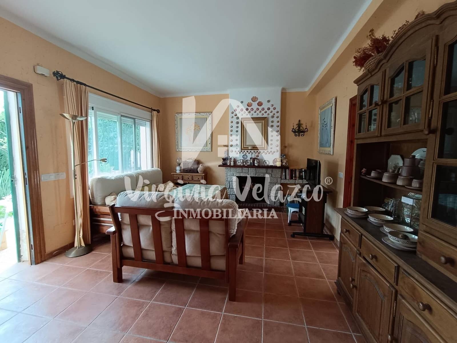 3 bedroom Villa for rent in Benajarafe with garage - € 1,500 (Ref: 9809153)