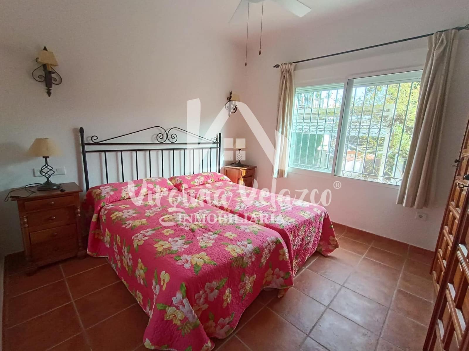 3 bedroom Villa for rent in Benajarafe with garage - € 1,500 (Ref: 9809153)