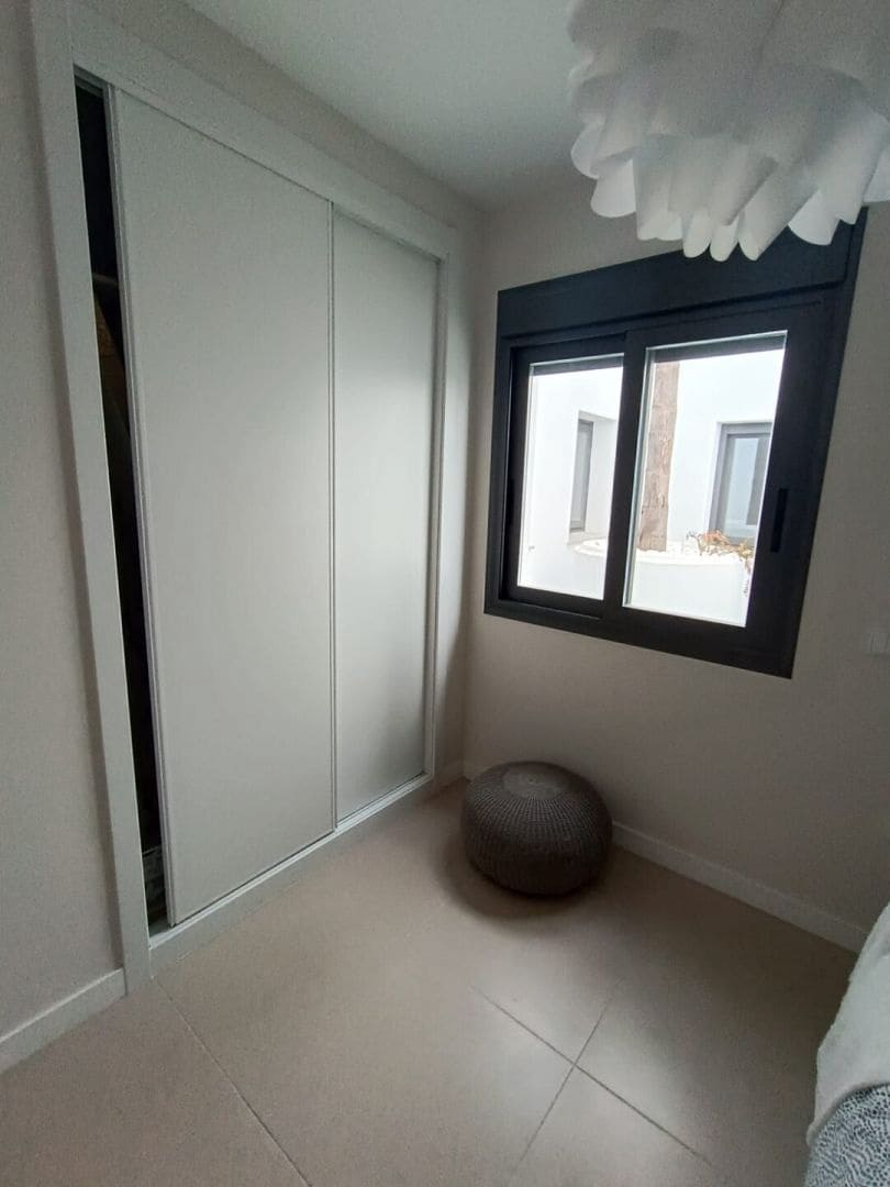 2 bedroom Flat for sale in Valle Niza with garage - € 341,000 (Ref: 9809156)