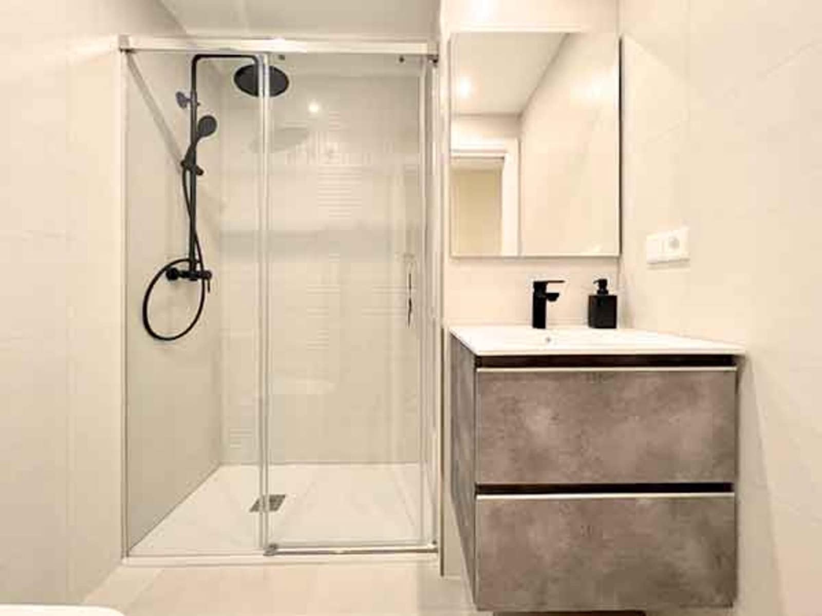 2 bedroom Flat for sale in Valle Niza with garage - € 341,000 (Ref: 9809156)