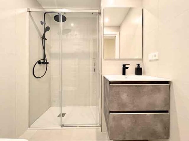 2 bedroom Flat for sale in Valle Niza, Vélez-Málaga with garage - € 341,000 (Ref: 9809156)