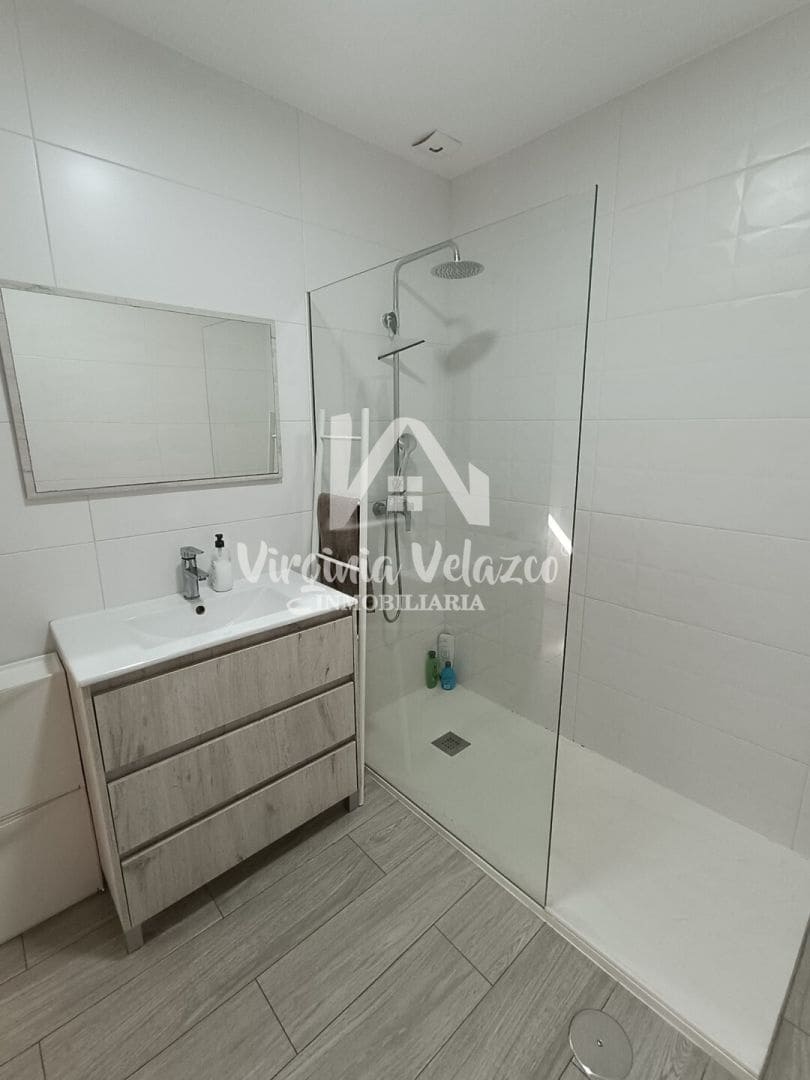 3 bedroom Flat for sale in Velez-Malaga - € 260,000 (Ref: 9809157)