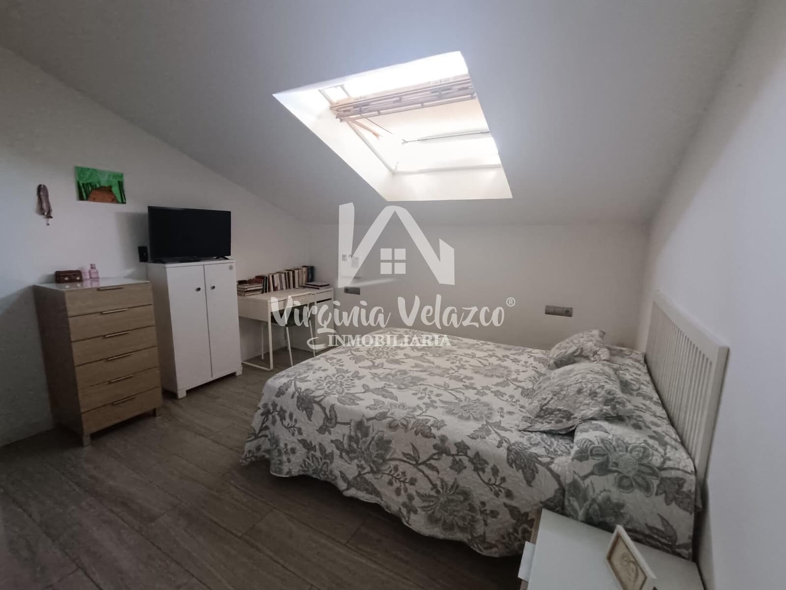 3 bedroom Flat for sale in Velez-Malaga - € 260,000 (Ref: 9809157)
