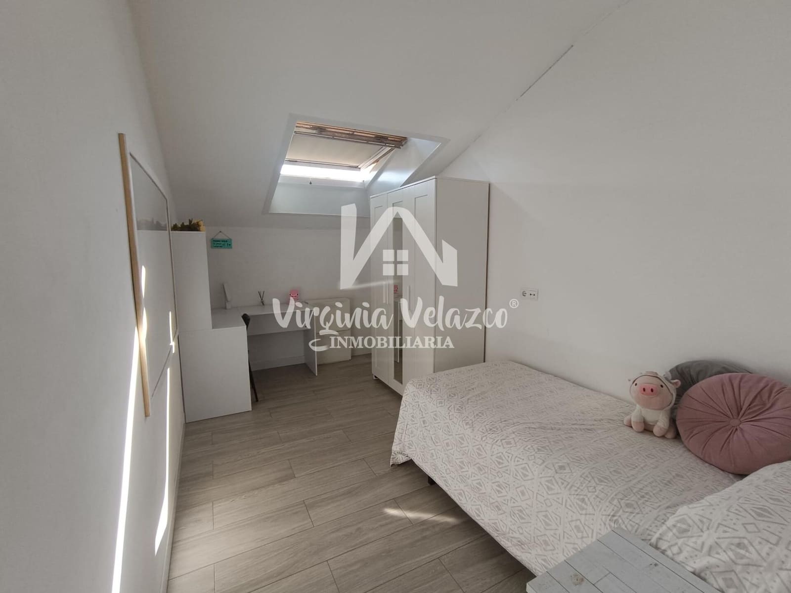 3 bedroom Flat for sale in Velez-Malaga - € 260,000 (Ref: 9809157)