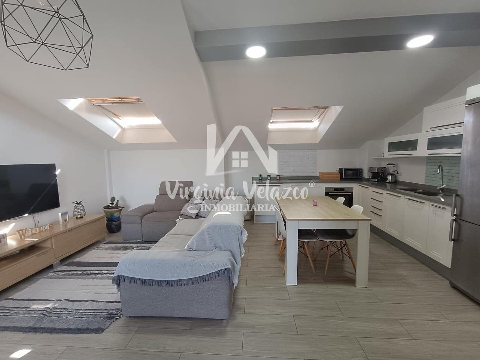 3 bedroom Flat for sale in Velez-Malaga - € 260,000 (Ref: 9809157)