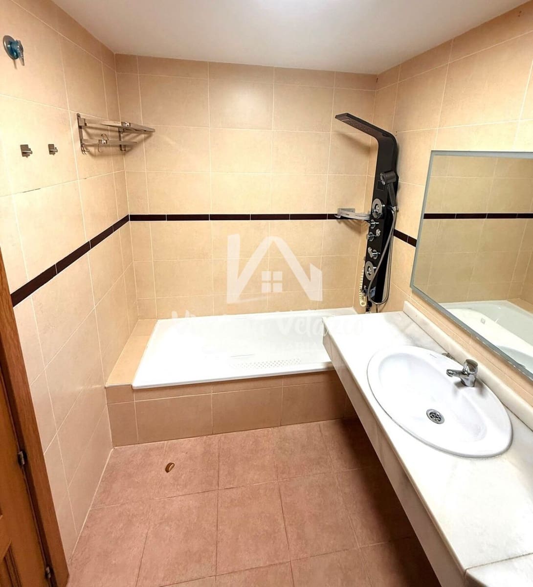 3 bedroom Flat for sale in La Cala del Moral with garage - € 395,000 (Ref: 9809160)