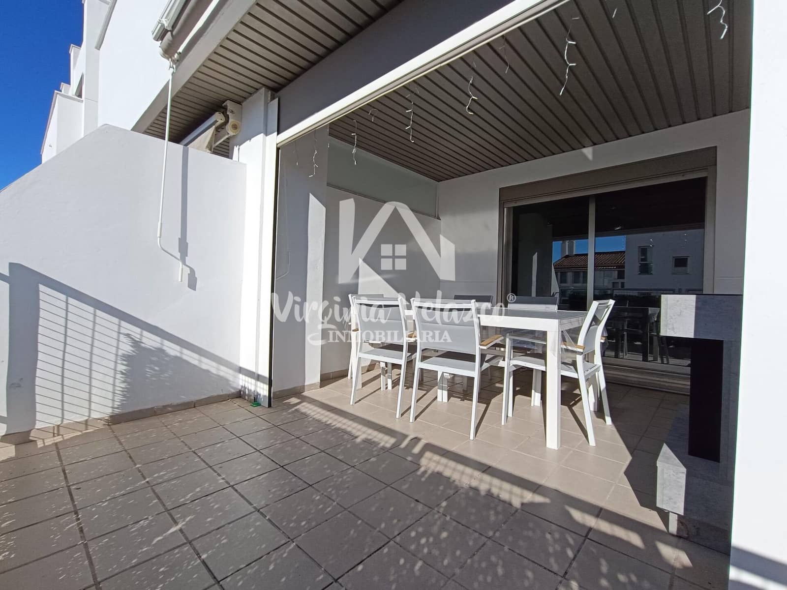 3 bedroom Flat for sale in La Cala del Moral with garage - € 395,000 (Ref: 9809160)