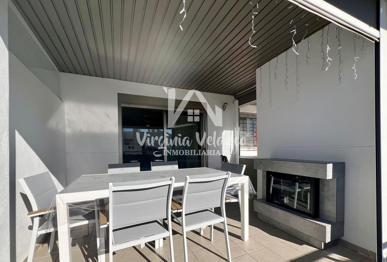 3 bedroom Flat for sale in La Cala del Moral with garage - € 395,000 (Ref: 9809160)