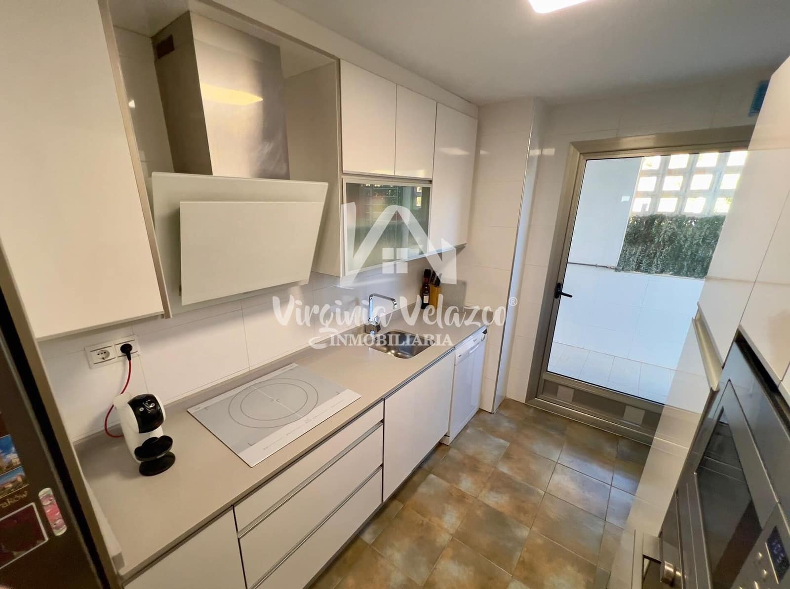 3 bedroom Flat for sale in La Cala del Moral with garage - € 395,000 (Ref: 9809160)