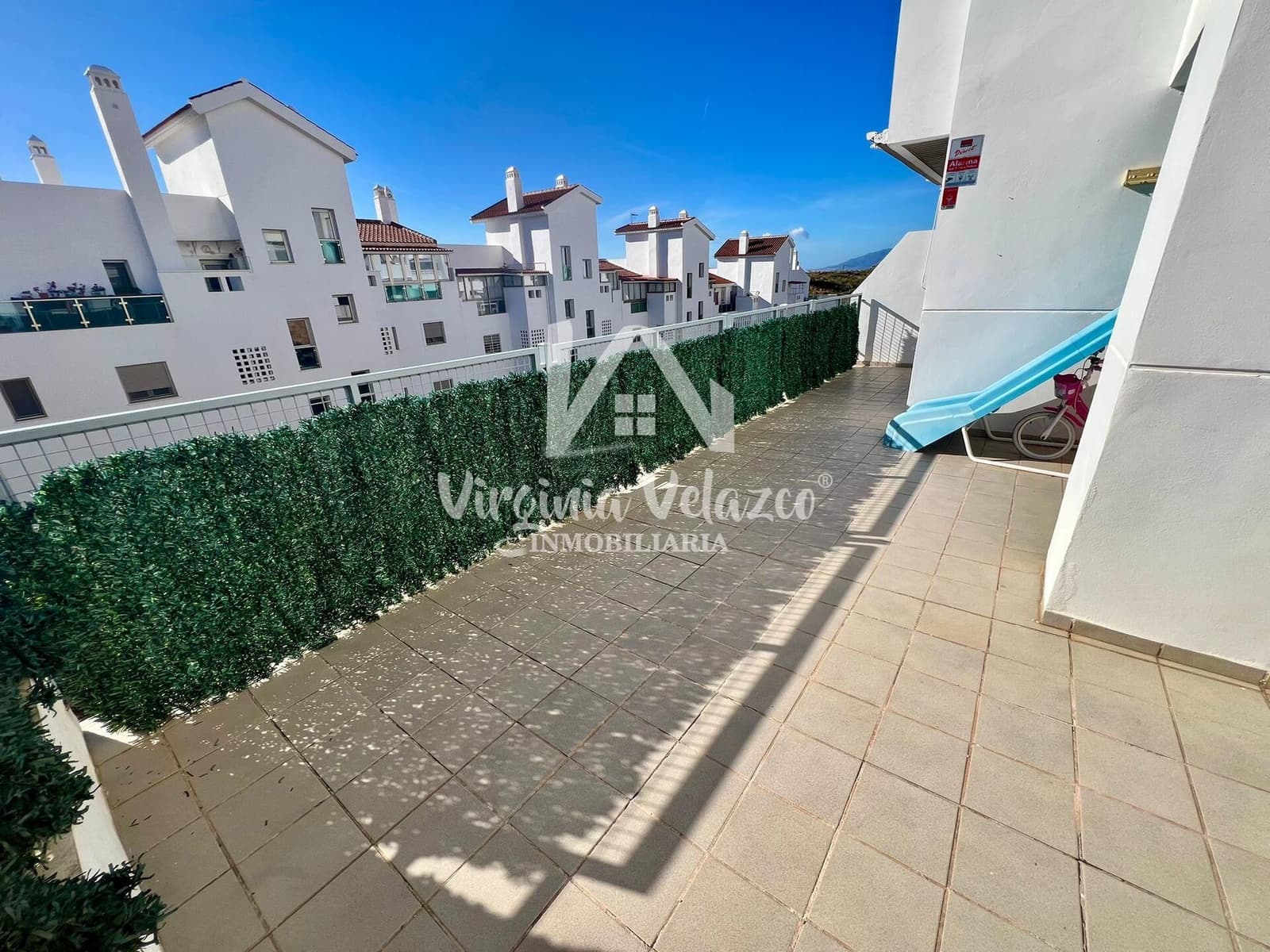 3 bedroom Flat for sale in La Cala del Moral with garage - € 395,000 (Ref: 9809160)