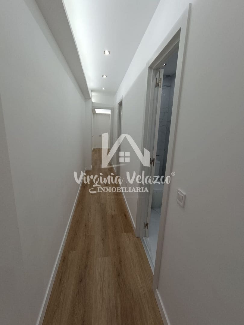 Piso de 3 habitaciones en Fuengirola en venta - 299.000 € (Ref: 9809161)