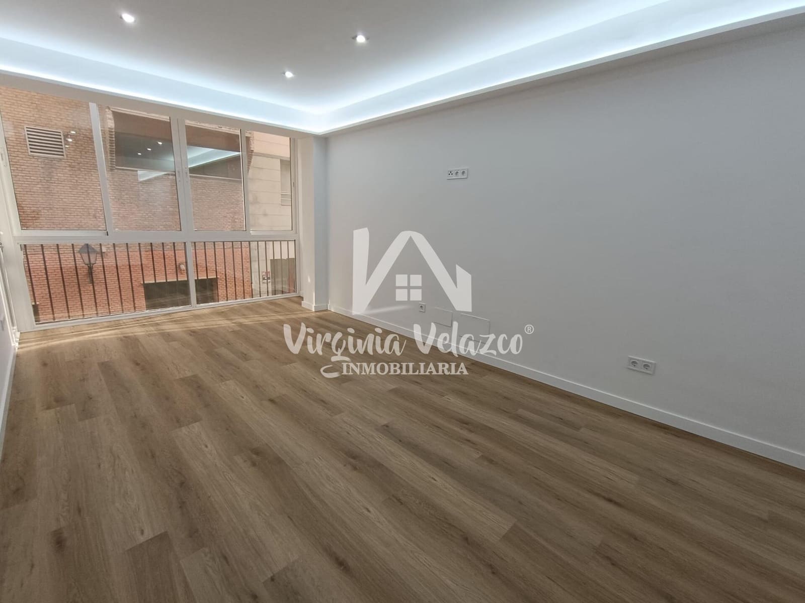 Piso de 3 habitaciones en Fuengirola en venta - 299.000 € (Ref: 9809161)