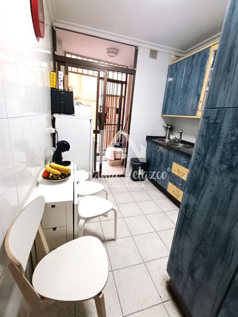 3 bedroom Flat for sale in Malaga city - € 435,000 (Ref: 9809162)