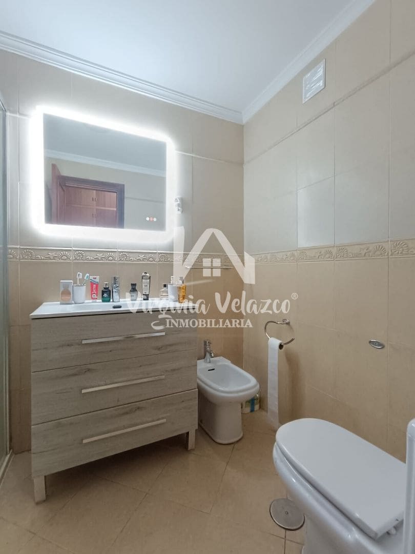 3 bedroom Flat for sale in Malaga city - € 435,000 (Ref: 9809162)
