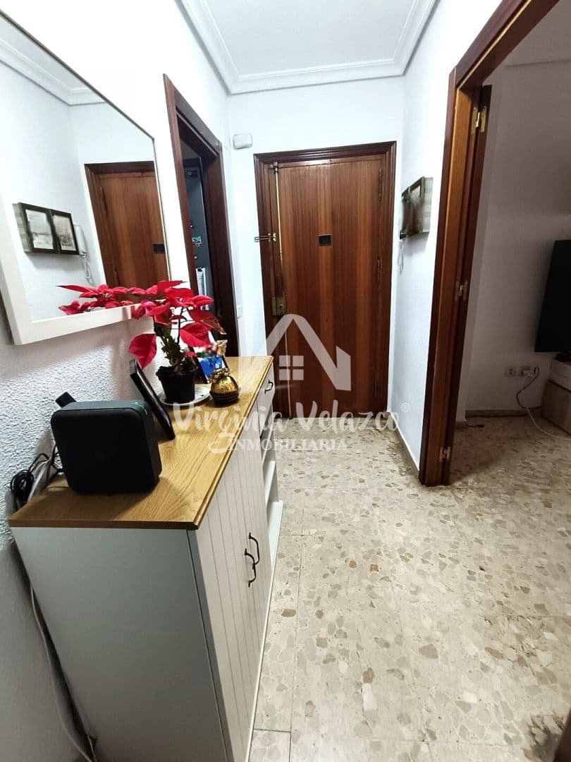 3 bedroom Flat for sale in Malaga city - € 435,000 (Ref: 9809162)