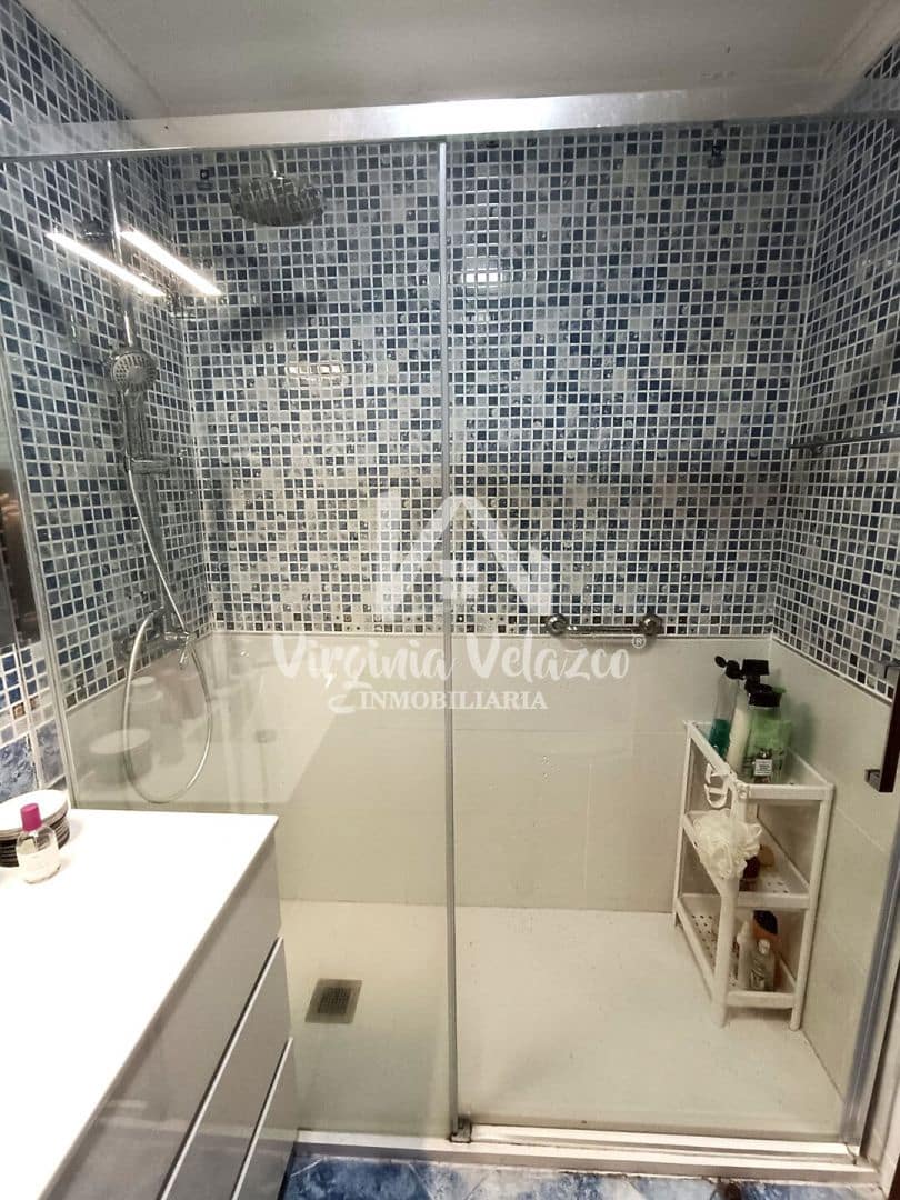 3 bedroom Flat for sale in Malaga city - € 435,000 (Ref: 9809162)