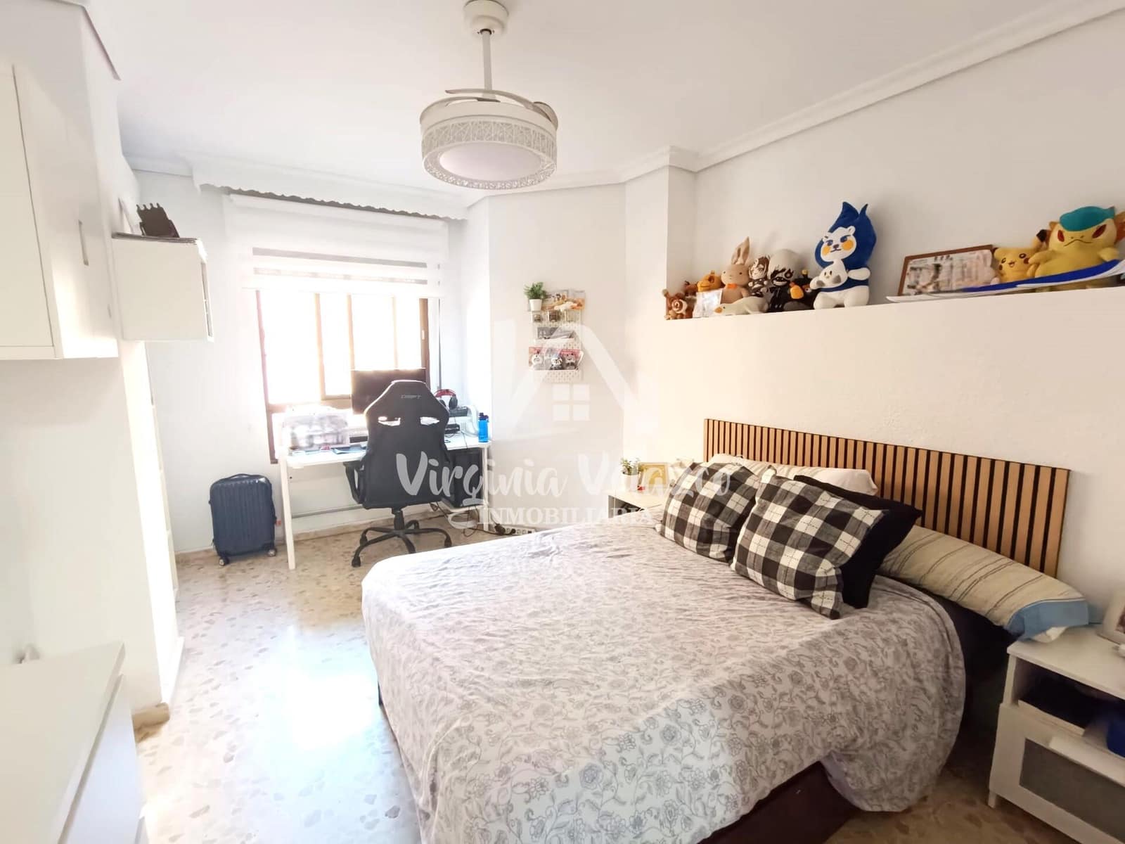 3 bedroom Flat for sale in Malaga city - € 435,000 (Ref: 9809162)