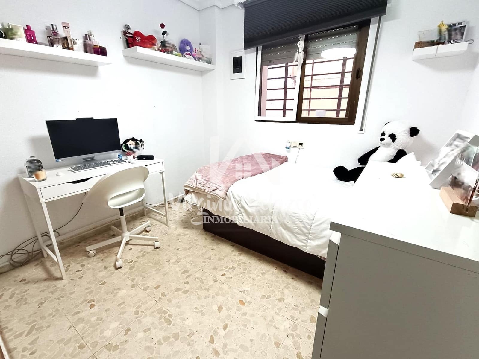 3 bedroom Flat for sale in Malaga city - € 360,000 (Ref: 9809162)