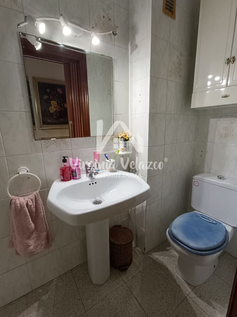 4 bedroom Flat for sale in Malaga city with garage - € 380,000 (Ref: 9813311)