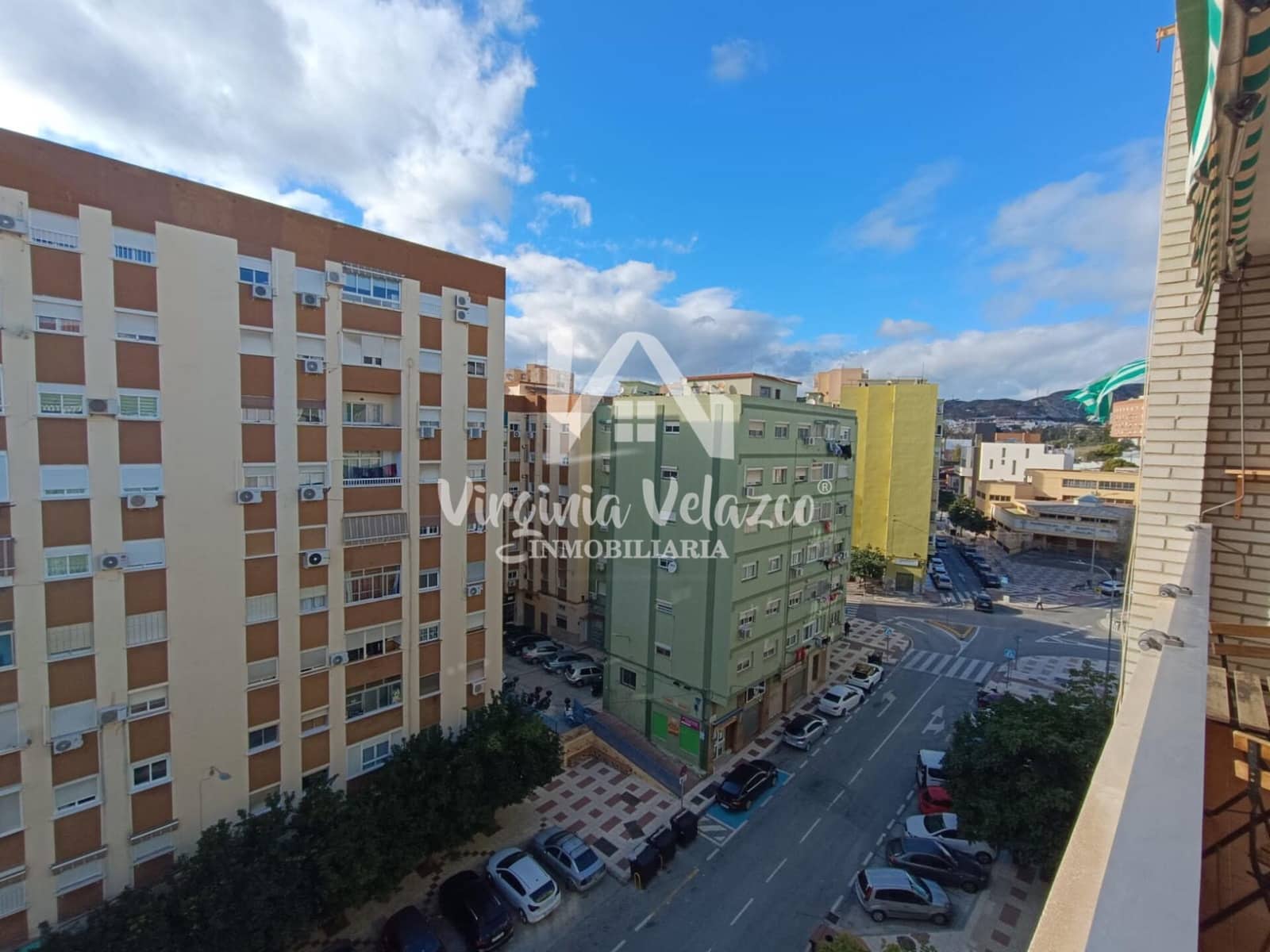 4 bedroom Flat for sale in Malaga city with garage - € 380,000 (Ref: 9813311)