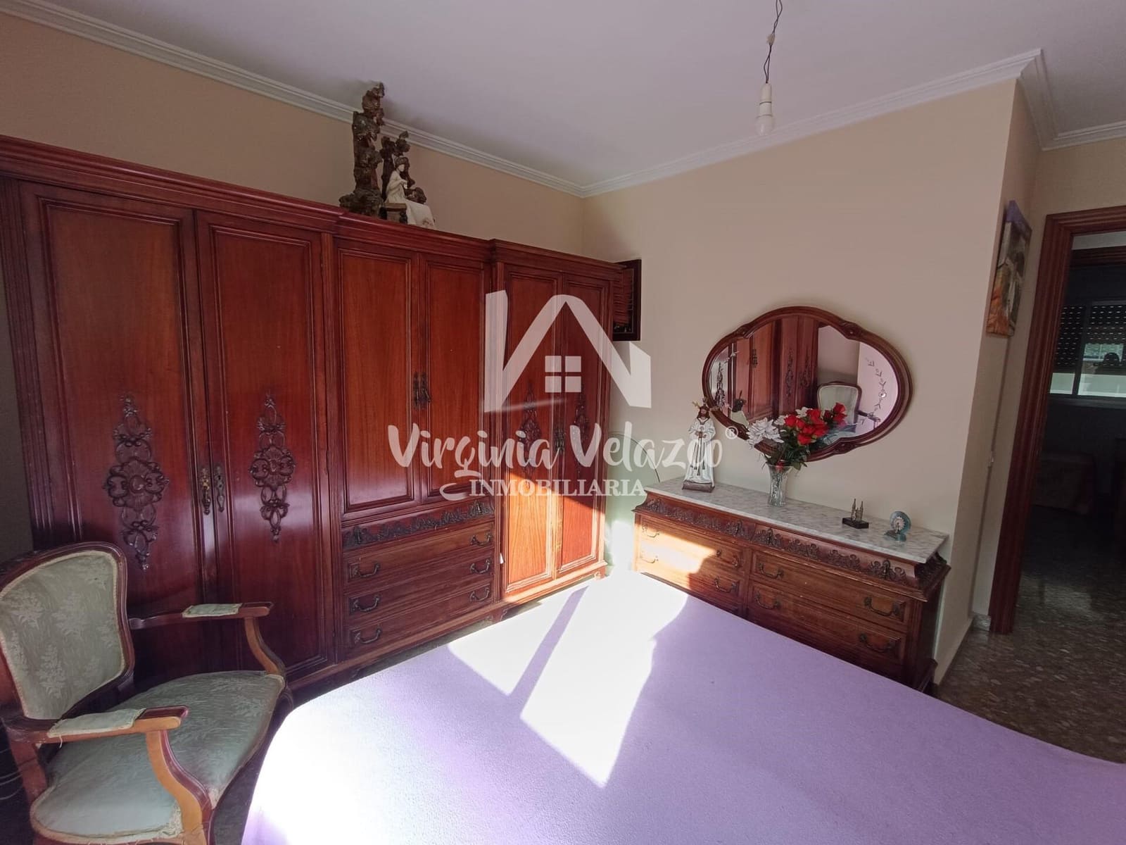 4 bedroom Flat for sale in Malaga city with garage - € 380,000 (Ref: 9813311)