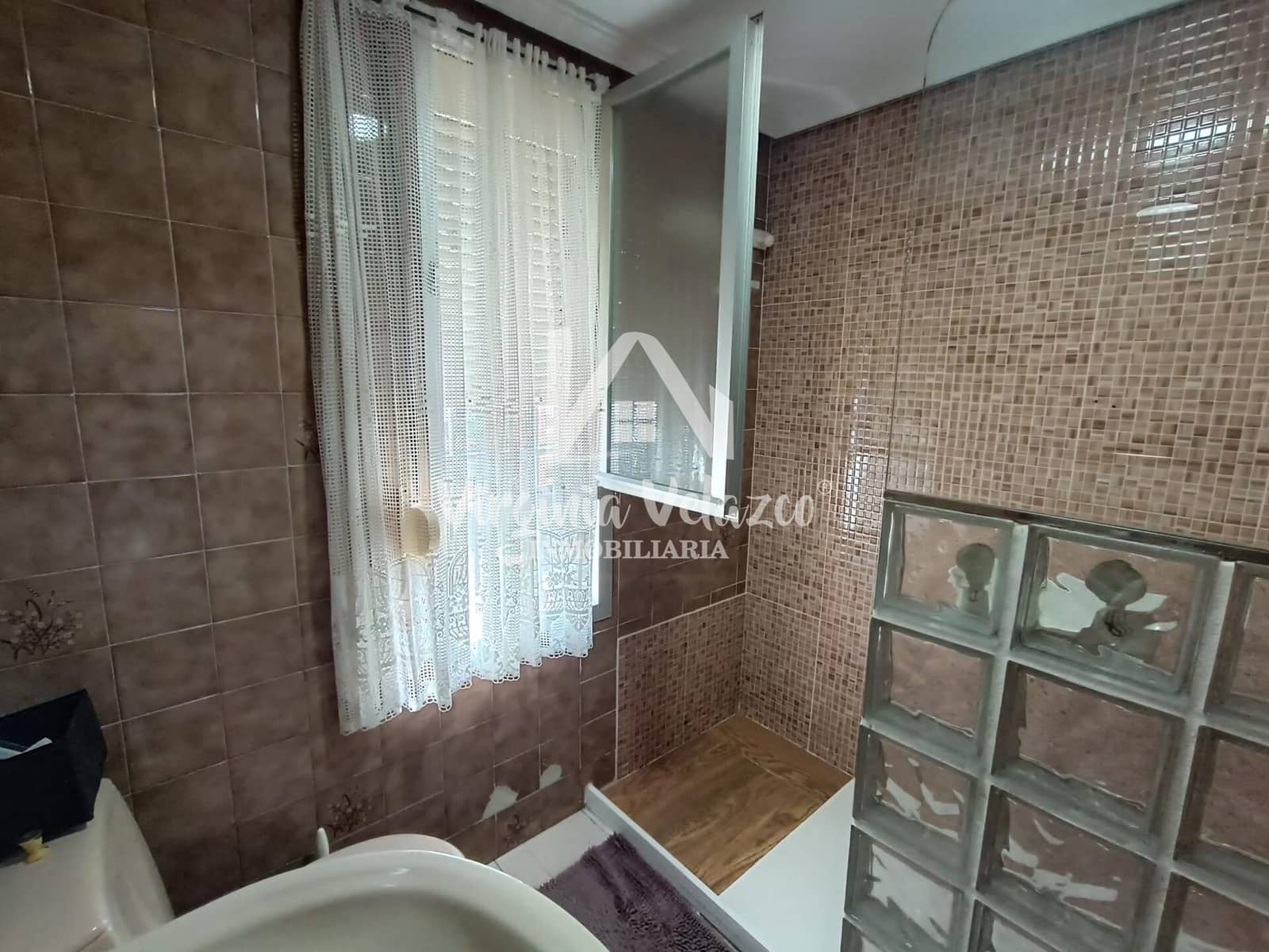 4 bedroom Flat for sale in Malaga city with garage - € 380,000 (Ref: 9813311)