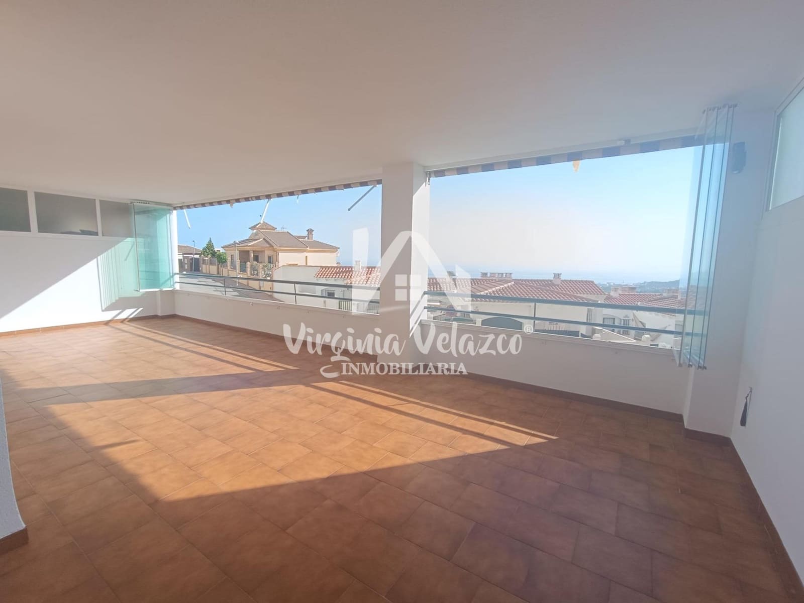 3 Zimmer Apartment zu verkaufen in Rincon de la Victoria mit Garage - 420.000 € (Ref: 9813315)