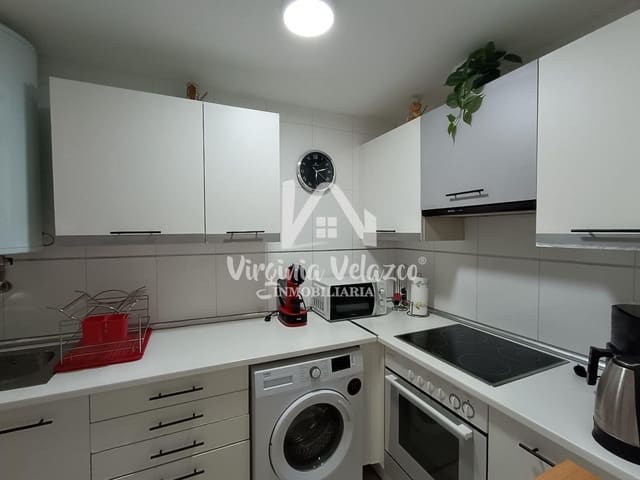 Apartamento de 1 habitación en Benagalbon, Rincón de la Victoria en venta con garaje - 260.000 € (Ref: 9826655)