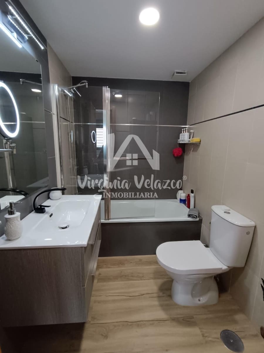 Apartamento de 3 habitaciones en Rincón de la Victoria en venta con garaje - 300.000 € (Ref: 9833622)