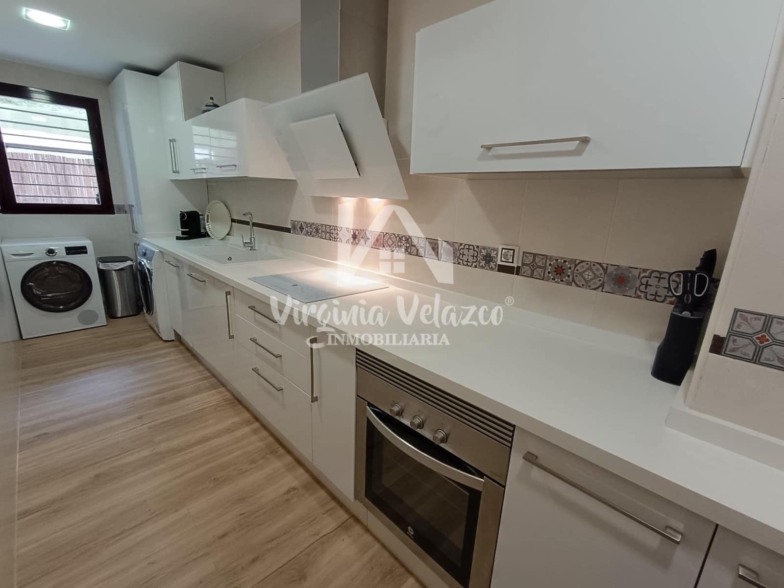 Apartamento de 3 habitaciones en Rincón de la Victoria en venta con garaje - 300.000 € (Ref: 9833622)