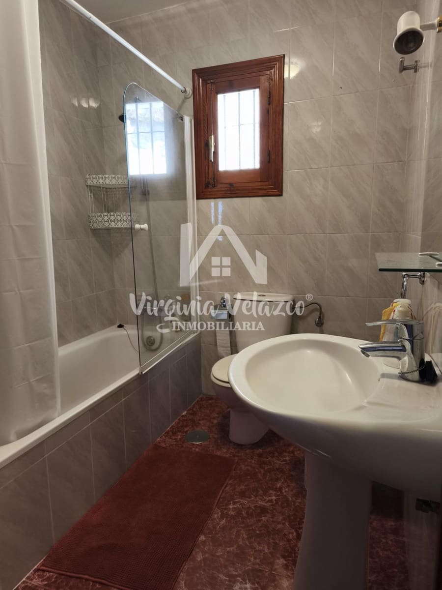 3 bedroom Finca/Country House for sale in Moclinejo - € 425,000 (Ref: 9876377)
