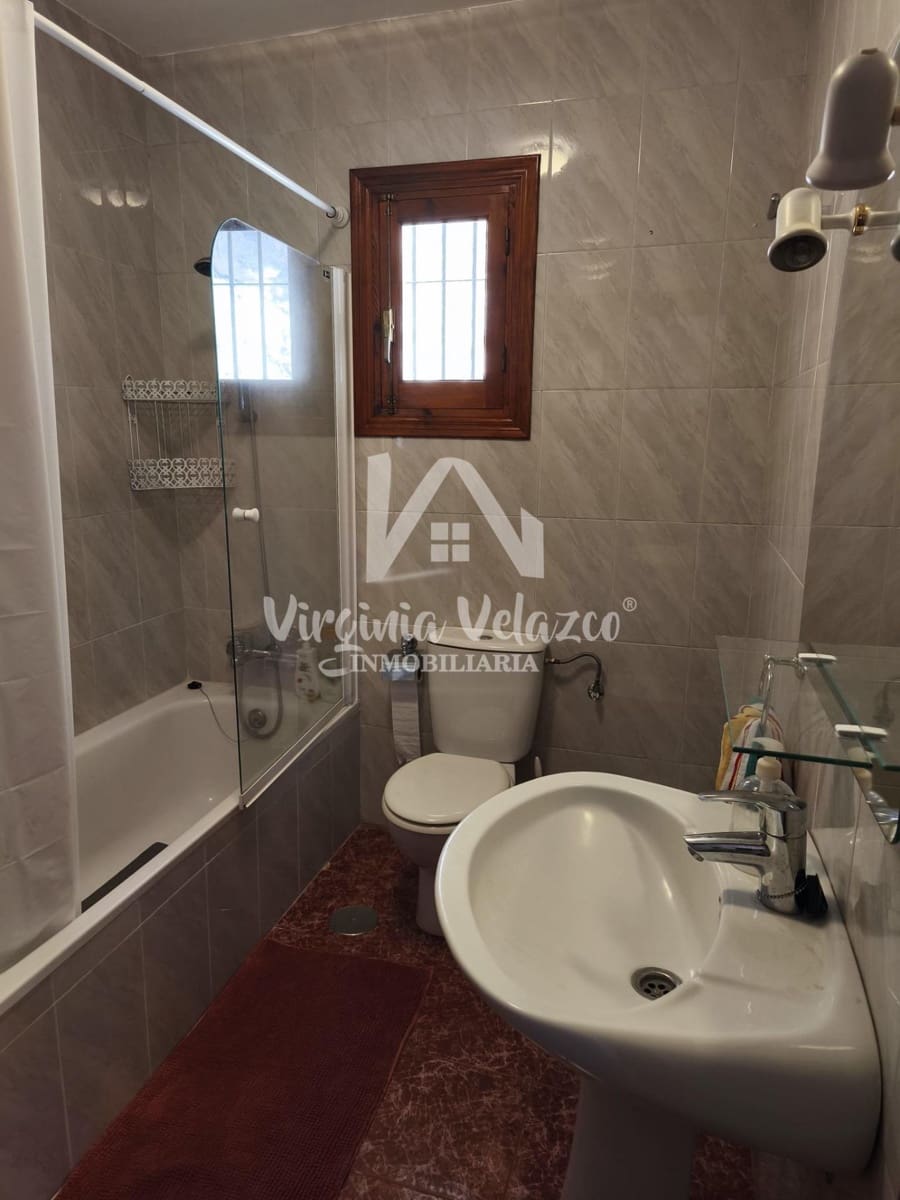 3 bedroom Finca/Country House for sale in Moclinejo - € 425,000 (Ref: 9876377)