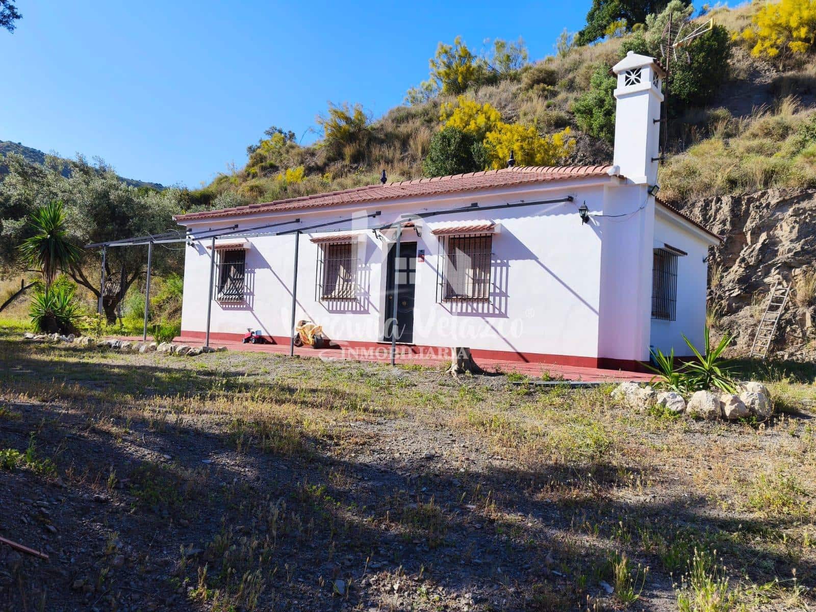 3 bedroom Finca/Country House for sale in Moclinejo - € 425,000 (Ref: 9876377)