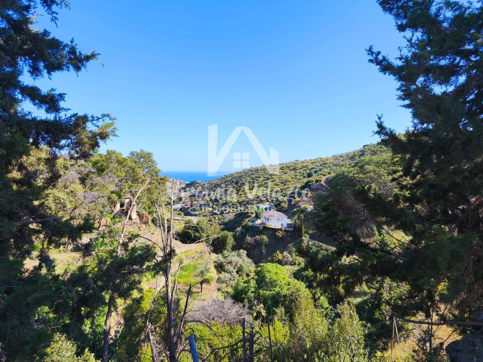 3 bedroom Finca/Country House for sale in Moclinejo - € 425,000 (Ref: 9876377)