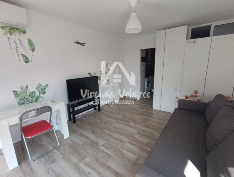 1 bedroom Apartment for rent in La Cala del Moral with pool - € 750 (Ref: 9957954)