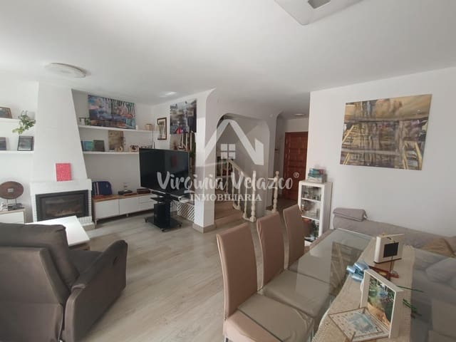 3 bedroom Terraced Villa for sale in Rincón de la Victoria with pool garage - € 570,000 (Ref: 9977302)