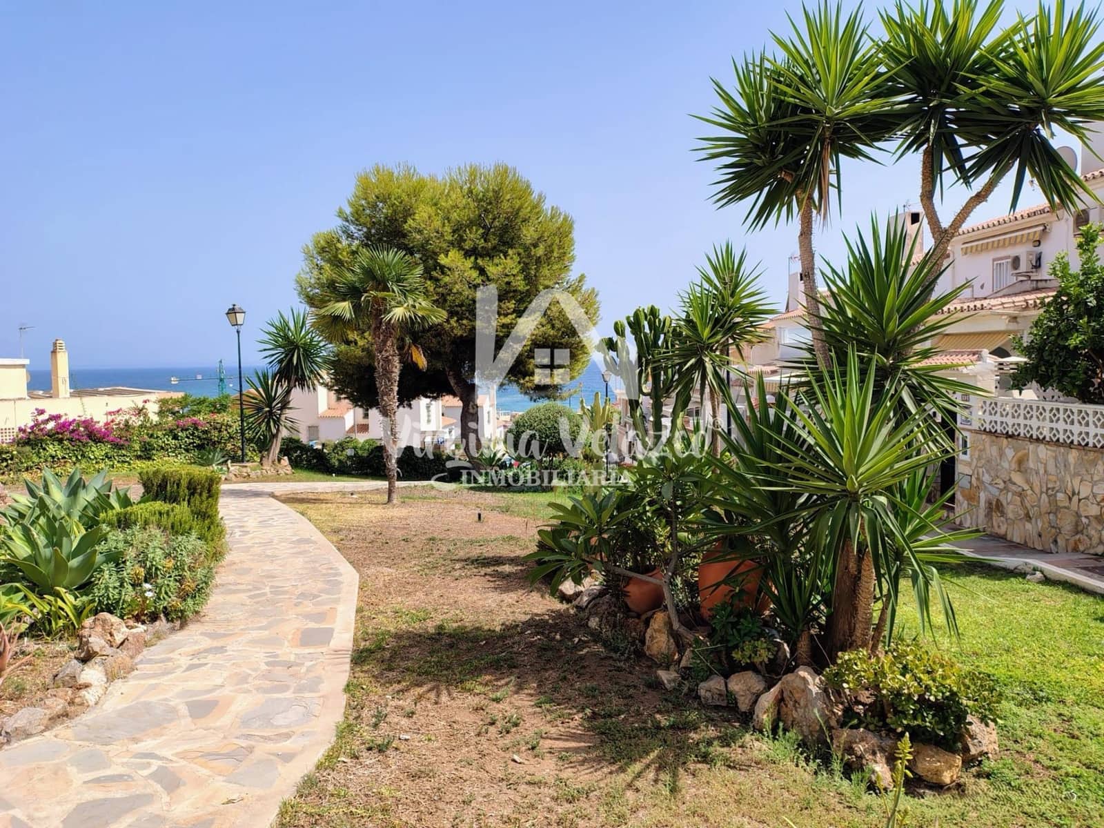 3 bedroom Terraced Villa for sale in Rincon de la Victoria with pool garage - € 570,000 (Ref: 9977302)