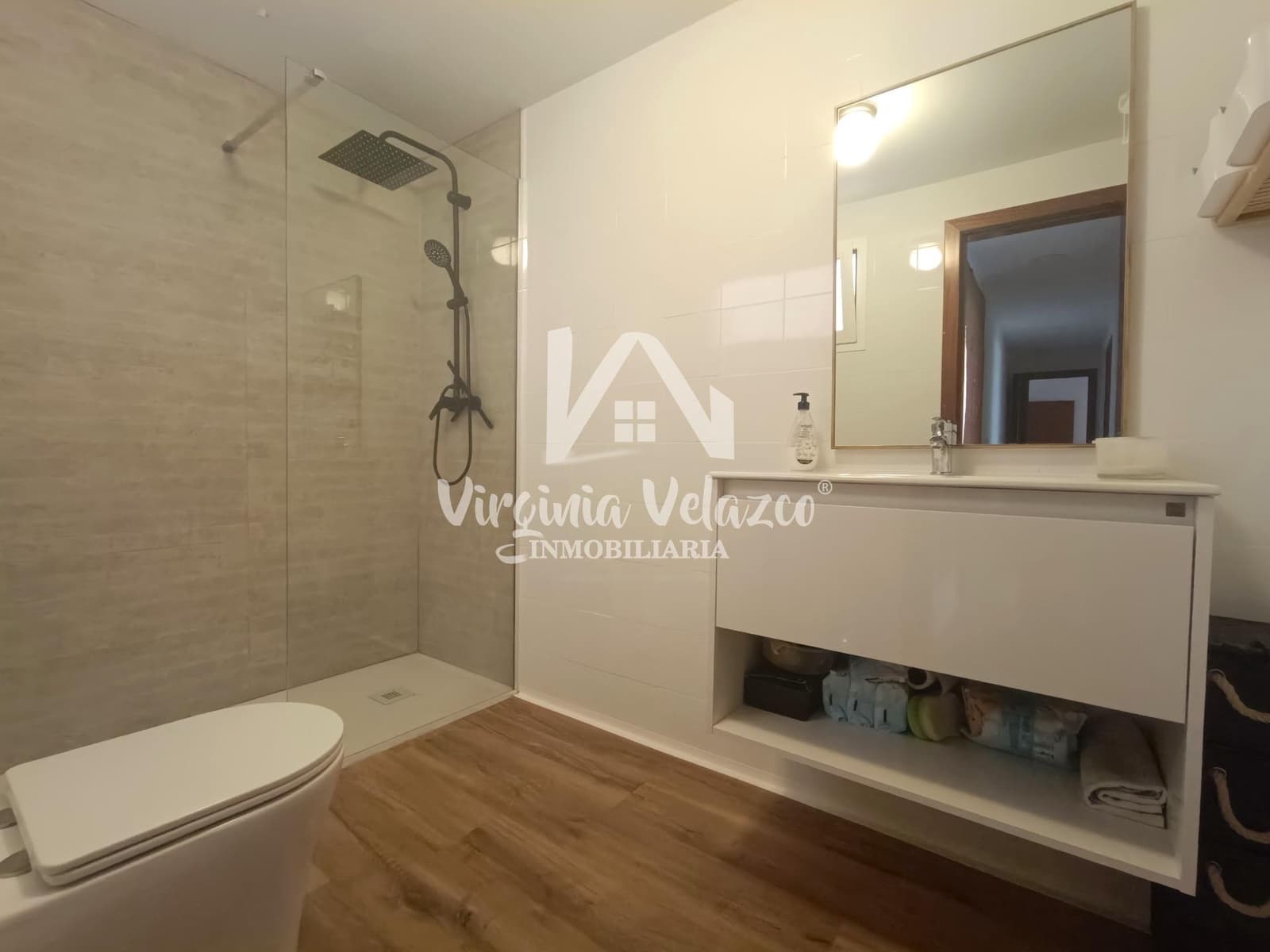 3 bedroom Flat for sale in Rincon de la Victoria with garage - € 260,000 (Ref: 9997111)