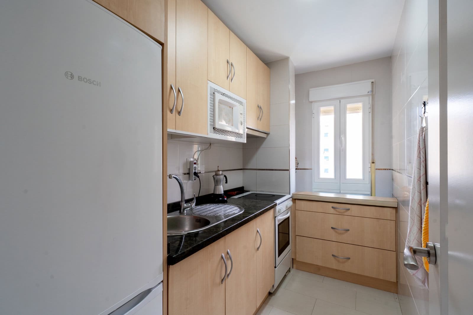 2 quarto Apartamento para arrendar em Almunecar com piscina garagem - 815 € (Ref: 10091546)