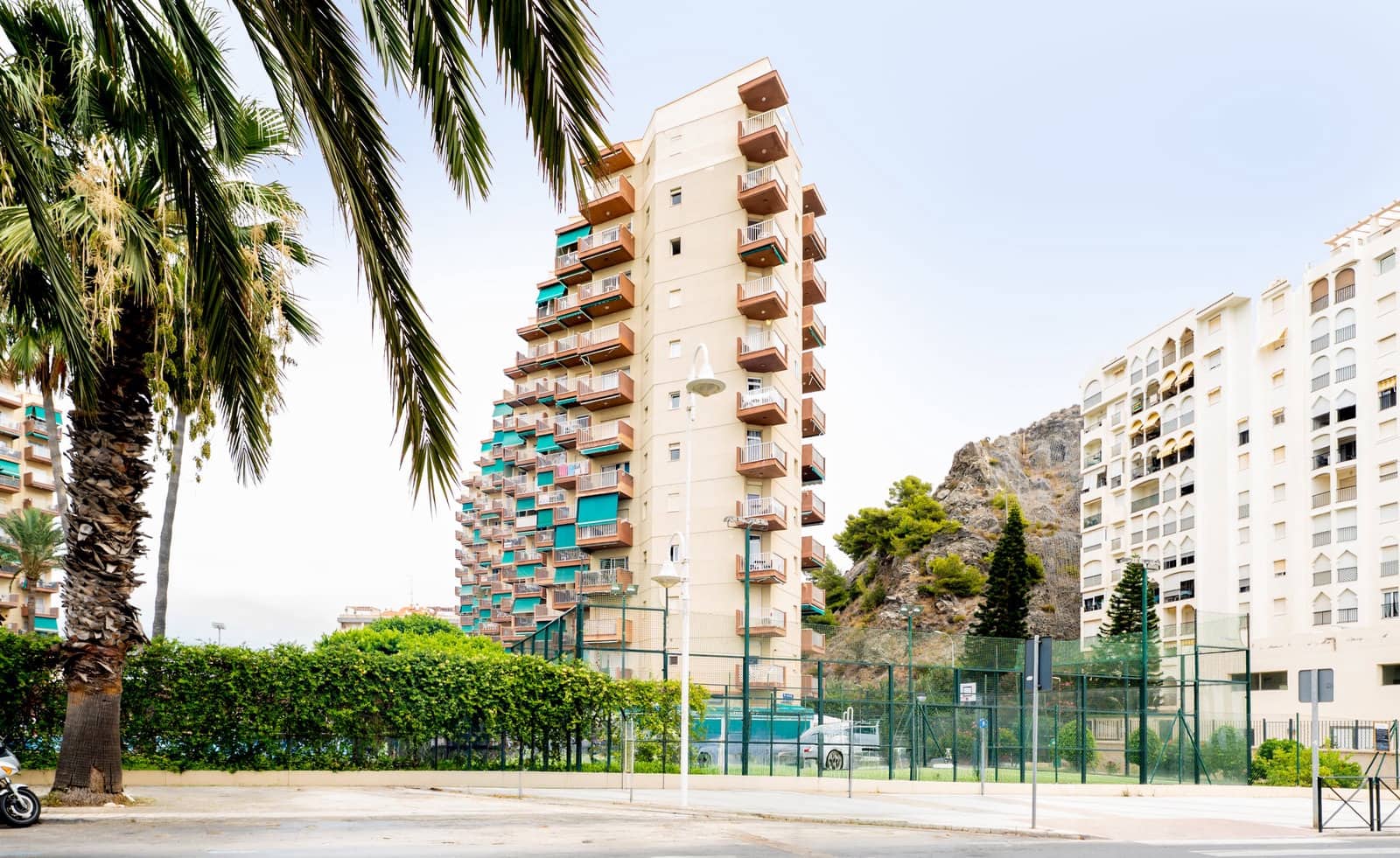 2 quarto Apartamento para arrendar em Almunecar com piscina garagem - 815 € (Ref: 10091546)