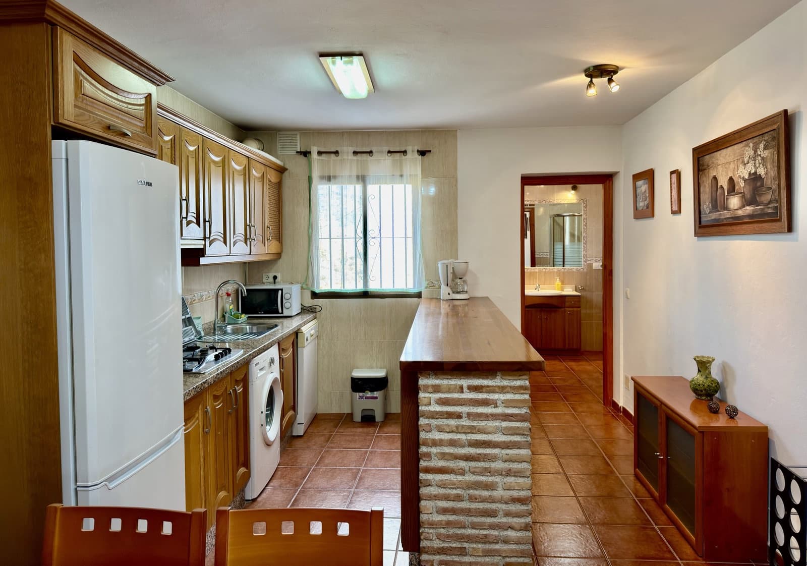 2 slaapkamer Finca/Landhuis te huur in Almunecar met zwembad garage - € 600 (Ref: 10091547)