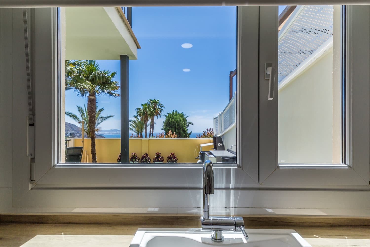 3 slaapkamer Finca/Landhuis te huur in Almunecar met zwembad garage - € 1.560 (Ref: 10091548)