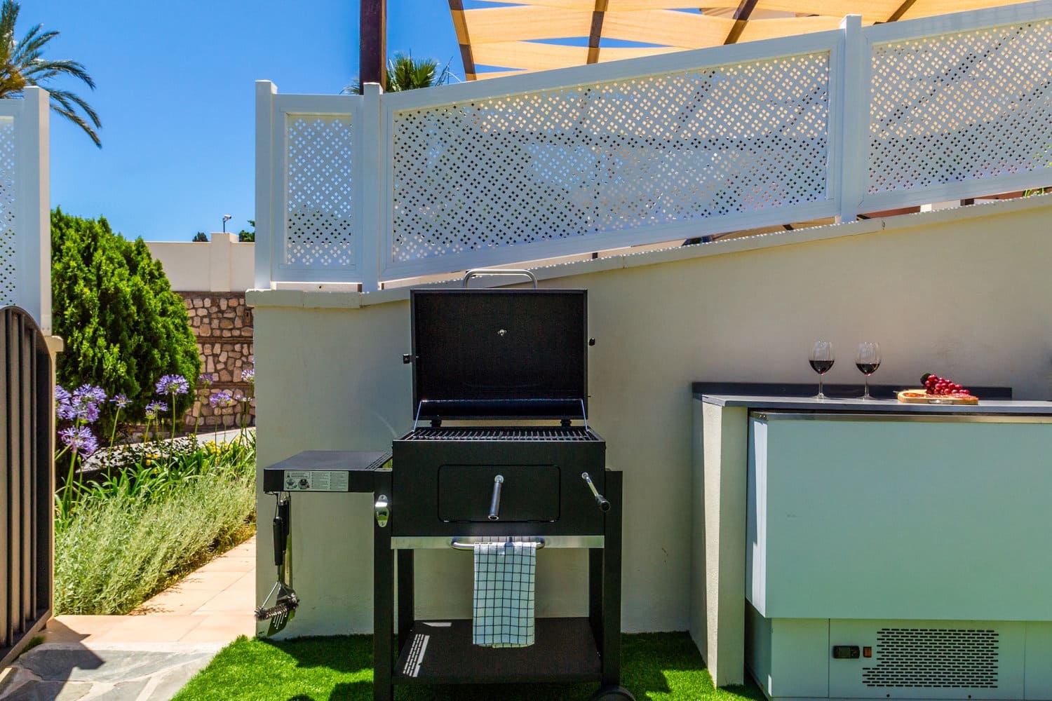 3 slaapkamer Finca/Landhuis te huur in Almunecar met zwembad garage - € 1.560 (Ref: 10091548)