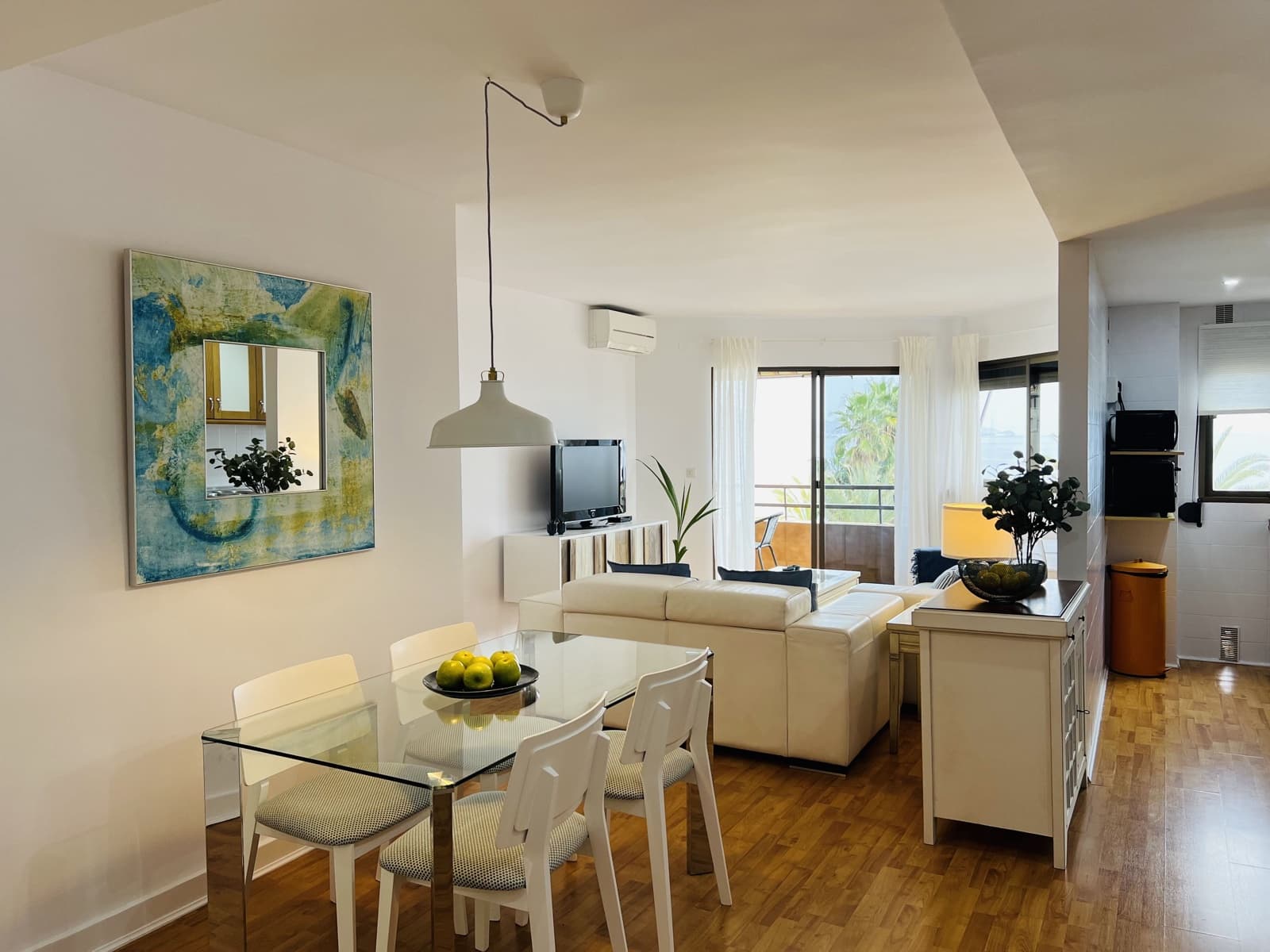 Appartement de 3 chambres à louer à Almunecar avec piscine garage - 850 € (Ref: 5884185)