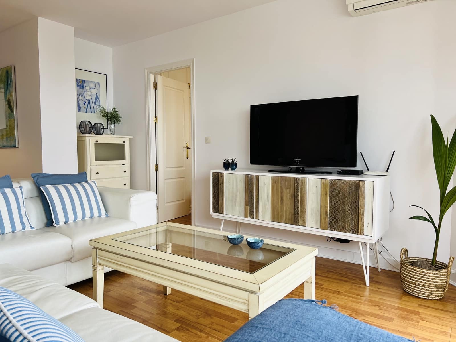 Appartement de 3 chambres à louer à Almunecar avec piscine garage - 850 € (Ref: 5884185)