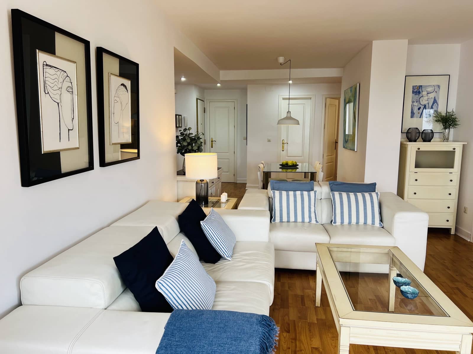 Appartement de 3 chambres à louer à Almunecar avec piscine garage - 850 € (Ref: 5884185)